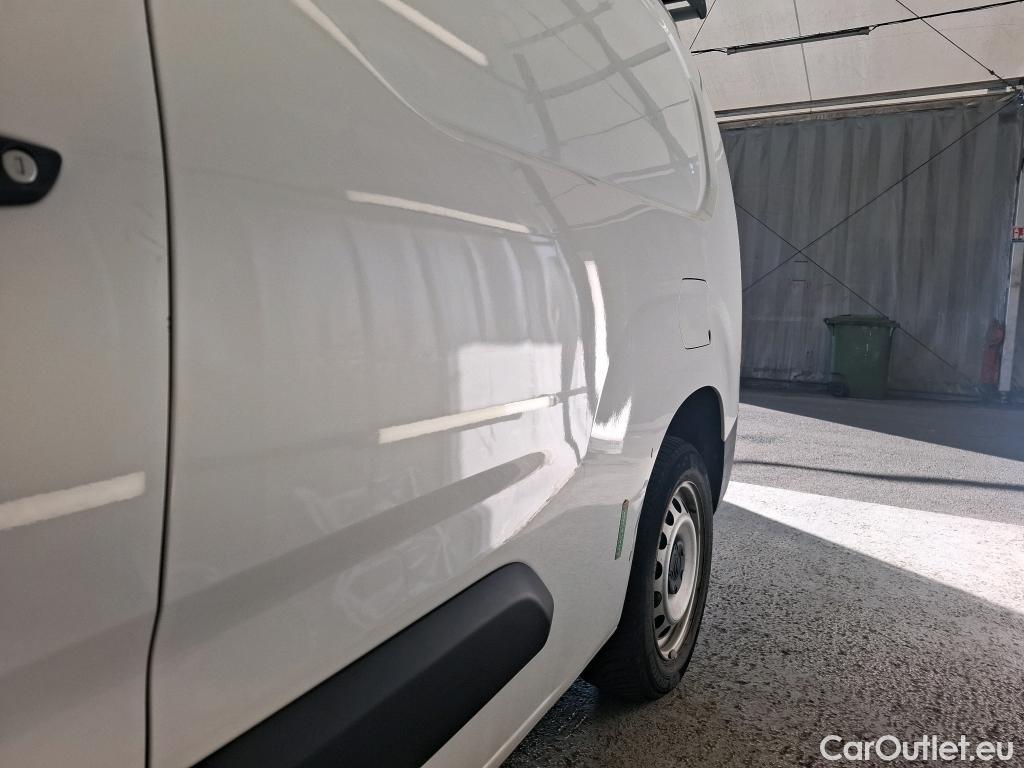  Citroen  Berlingo  Fourgon Driver XL 950 1.5 BlueHDi 100CV BVM6 E6d #4