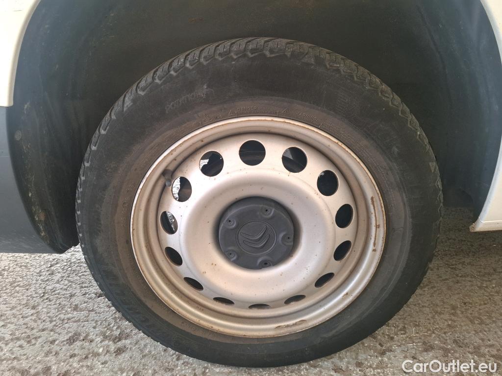  Citroen  Berlingo  Fourgon Driver XL 950 1.5 BlueHDi 100CV BVM6 E6d #26