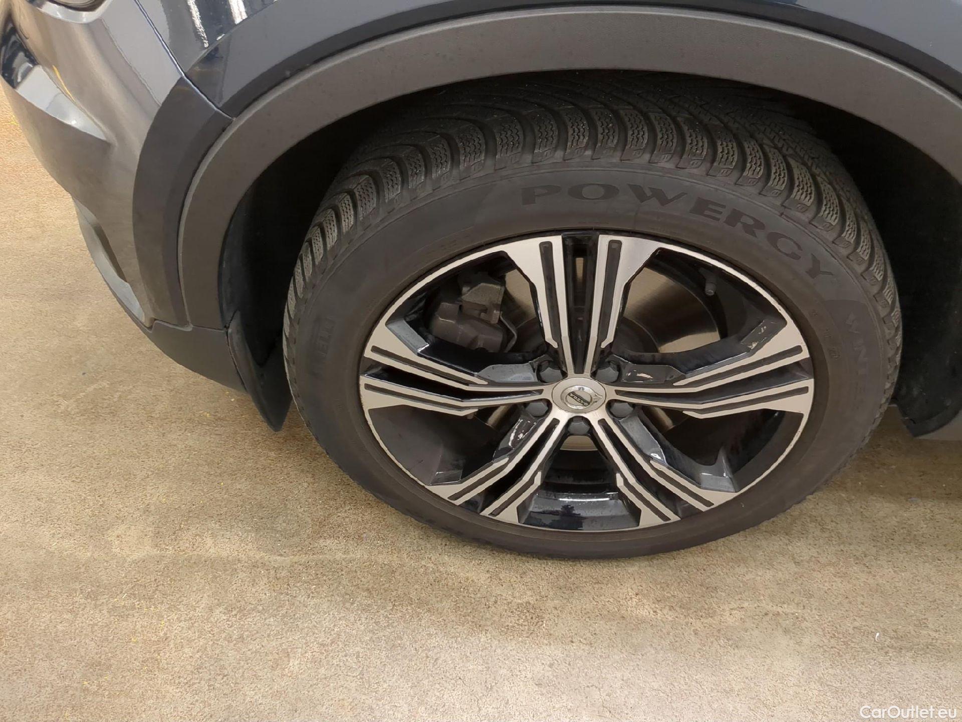  Volvo  XC 40 VOLVO XC40 / 2017 / 5P / SUV Recharge T4 211 DCT7 Inscription Busi #2