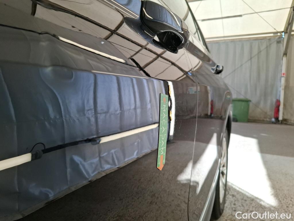  Volkswagen  Tiguan VOLKSWAGEN  / 2020 / 5P / SUV 2.0 TDI 150 DSG7 Life Business #4