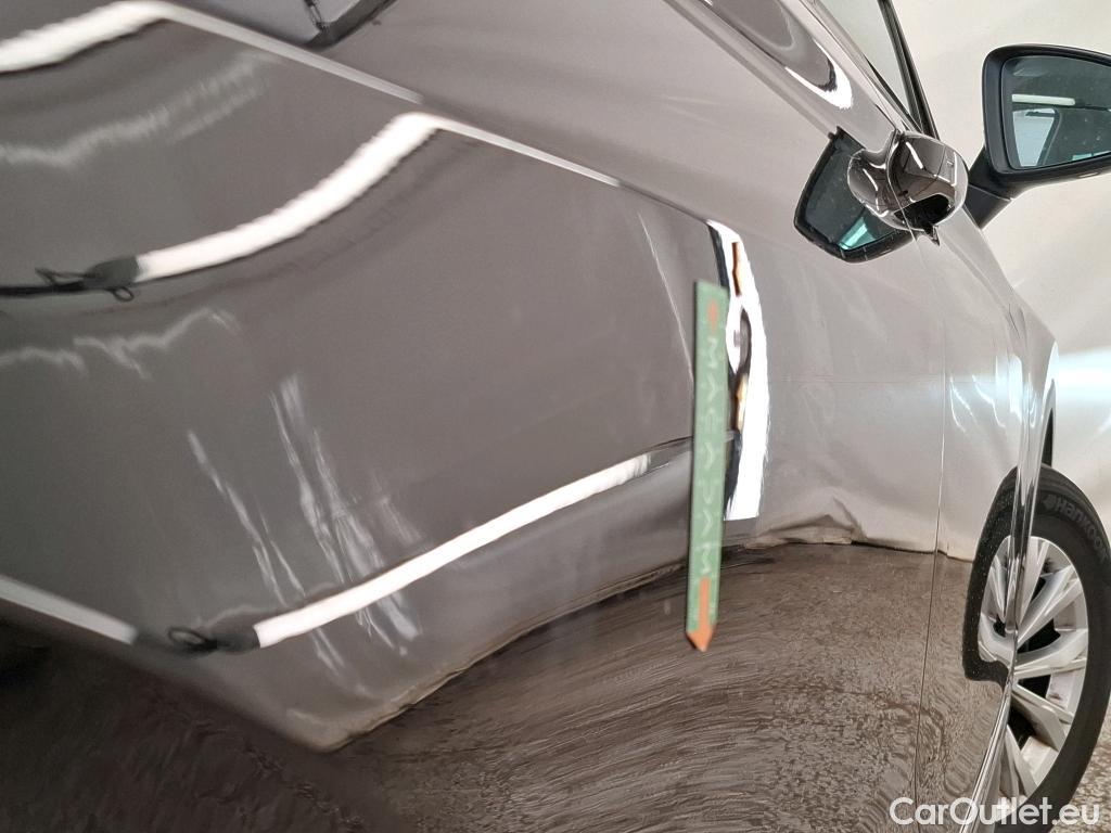  Volkswagen  Tiguan VOLKSWAGEN  / 2020 / 5P / SUV 2.0 TDI 150 DSG7 Life Business #31