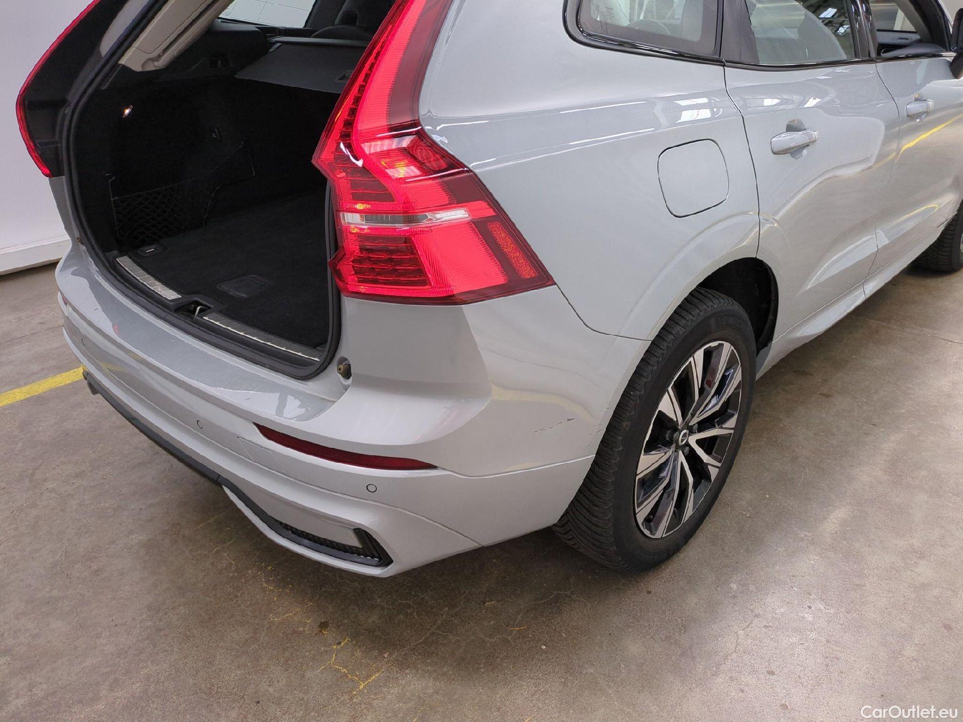  Volvo  XC60  Plus Style Dark 2WD 2.0 B4 195CV BVA8 E6d #17