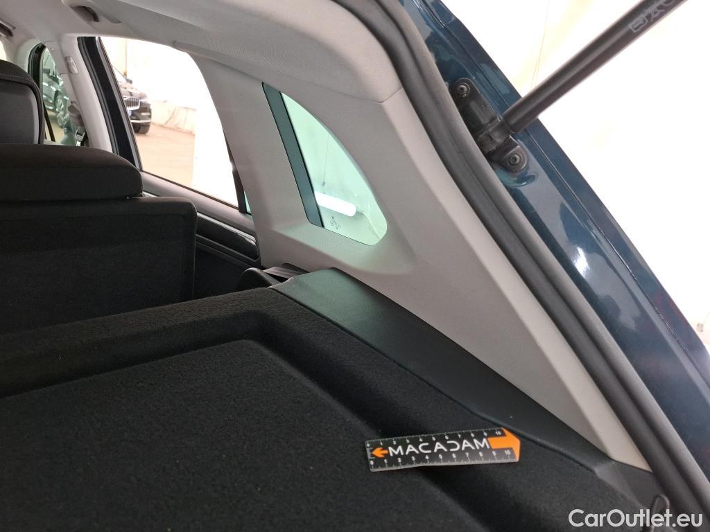  Volkswagen  Tiguan VOLKSWAGEN  / 2020 / 5P / SUV 2.0 TDI 150 DSG7 Life Business #5