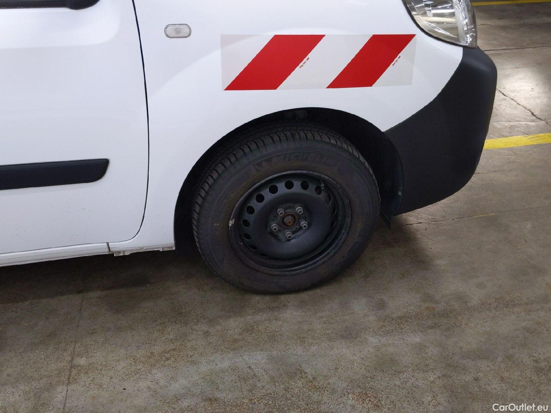  Renault  Kangoo  Express Maxi Extra (Série Spéciale) 1.5 #18
