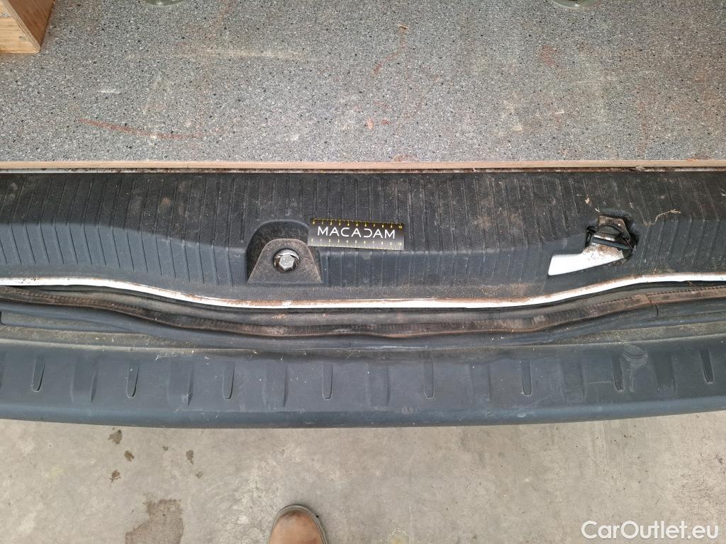  Renault  Kangoo RENAULT  / 2021 / 4P / Fourgonnette GD CONFORT - TCE 130 #9