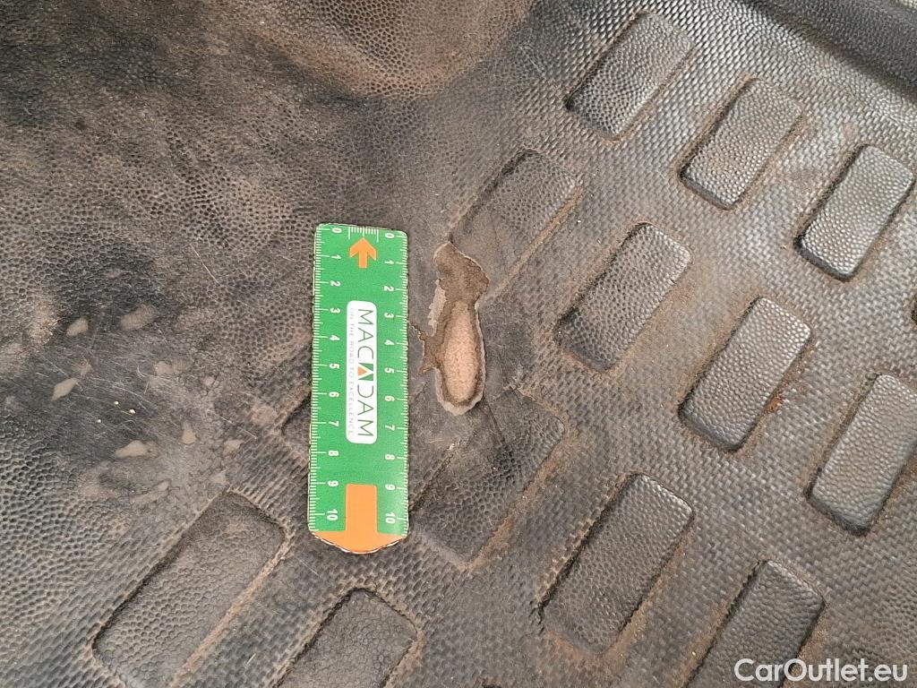  Citroen  Jumpy  Fourgon Club M 1.5 BlueHDi 100CV BVM6 E6d #40