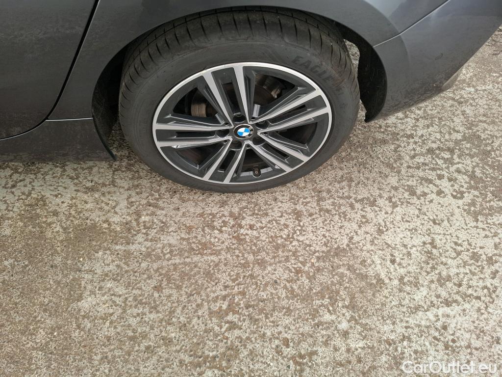  Bmw  Serie 1 BMW Série 1 / 2019 / 5P / Berline 1.5 118I DKG7 Business Design #27