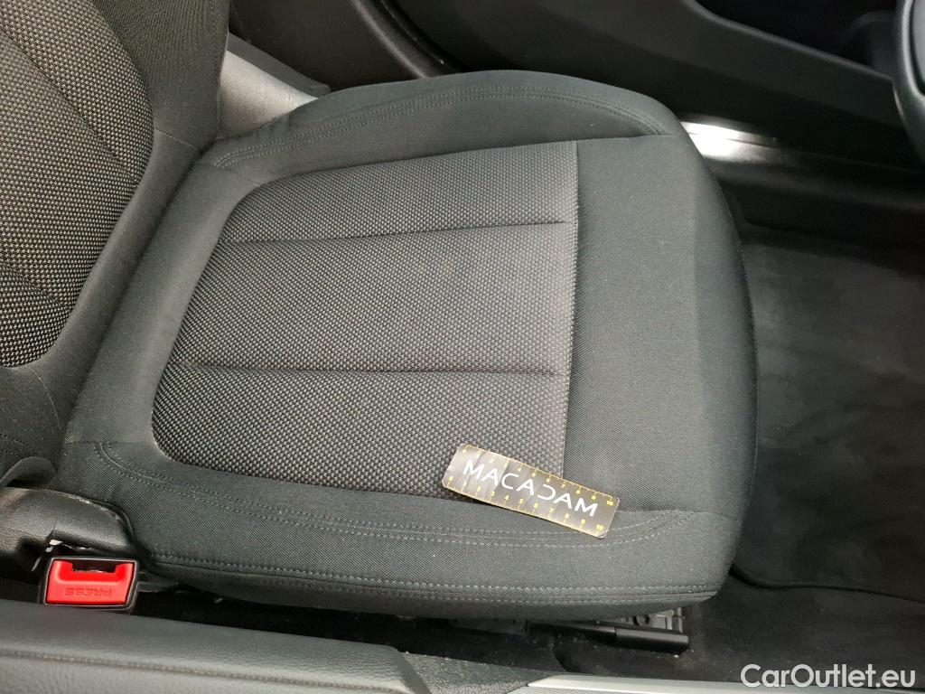  Bmw  Serie 3 BMW Série 3 Touring / 2019 / 5P / Break 320e 204ch Business Design BVA8 Hybride #30