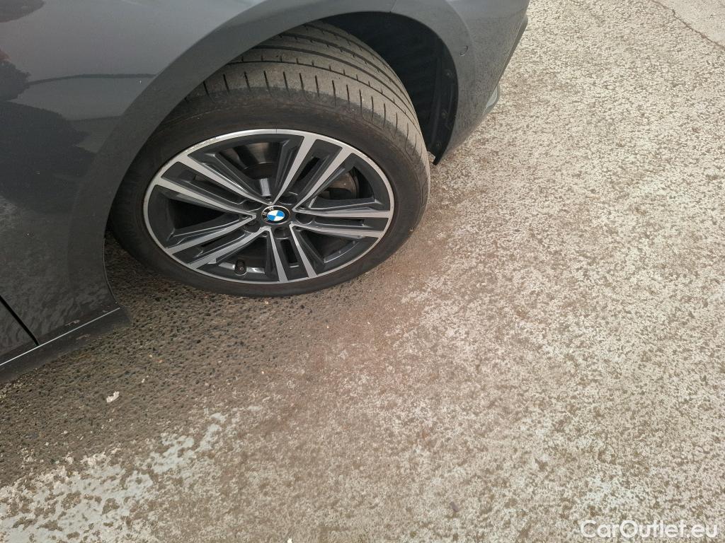  Bmw  Serie 1 BMW Série 1 / 2019 / 5P / Berline 1.5 118I DKG7 Business Design #33