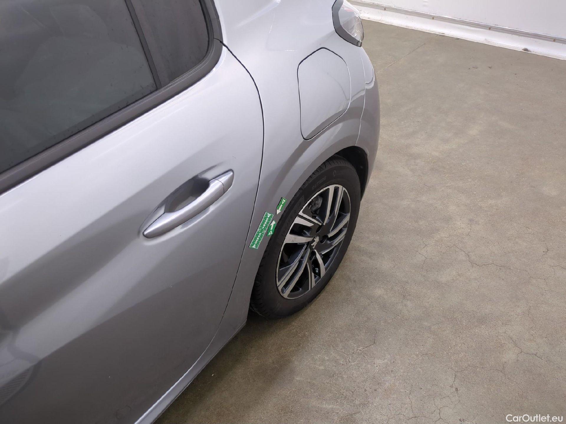  Peugeot  208  Allure Pack 1.2 PureTech 100CV BVM6 E6d #28