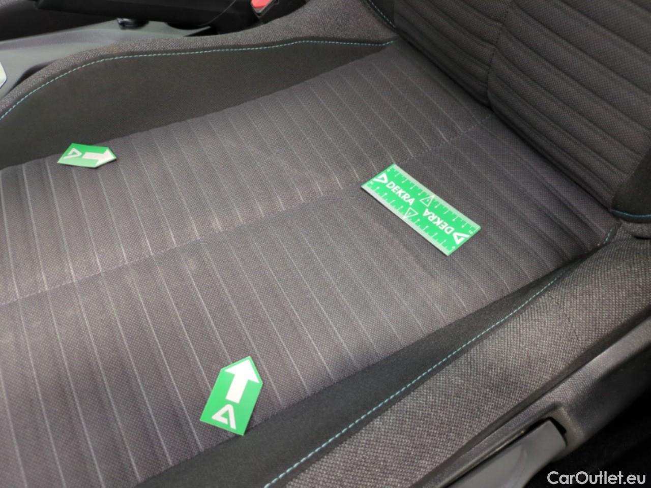  Peugeot  208  Style 1.2 PureTech 75CV BVM5 E6d #2