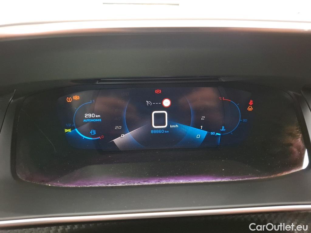  Peugeot  208  Allure Business 1.2 PureTech 100CV BVM6 E6d #23