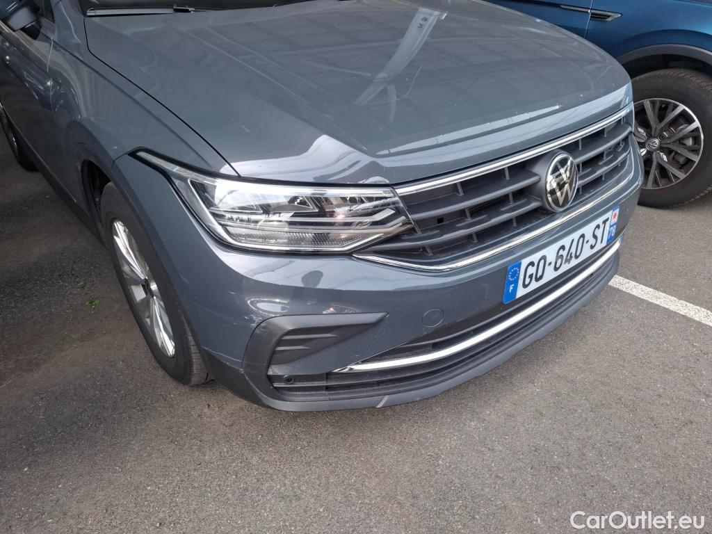  Volkswagen  Tiguan VOLKSWAGEN  / 2020 / 5P / SUV 2.0 TDI 150 DSG7 Life Business #37