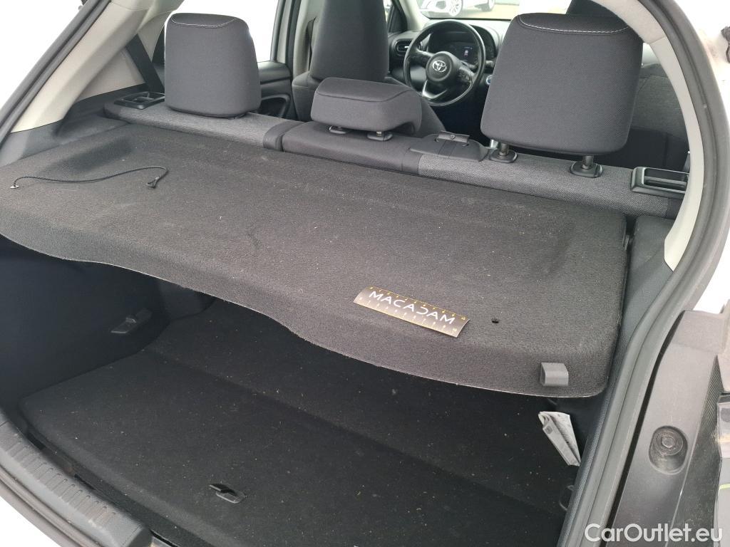  Toyota  Yaris TOYOTA  Hybride / 2019 / 5P / Berline Hybride 116h Dynamic Business Beyond Zer #34