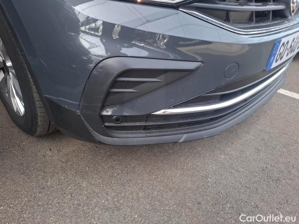  Volkswagen  Tiguan VOLKSWAGEN  / 2020 / 5P / SUV 2.0 TDI 150 DSG7 Life Business #40