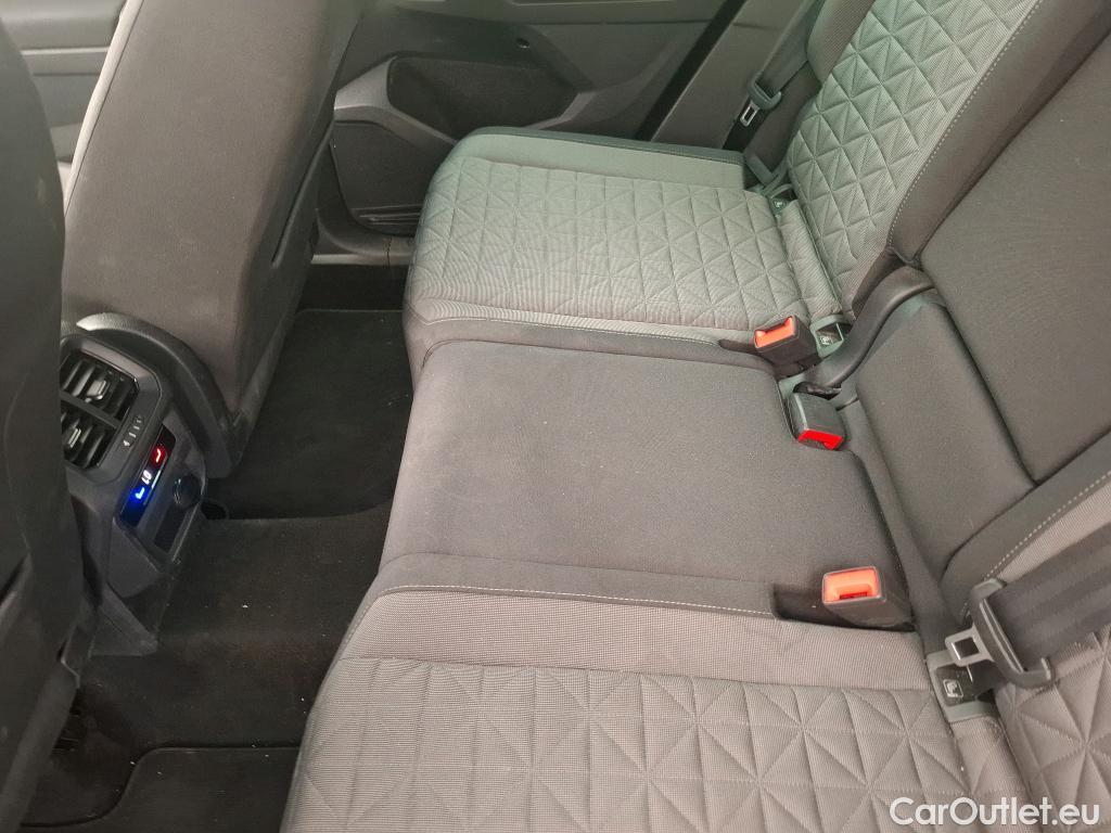  Volkswagen  Tiguan VOLKSWAGEN  / 2020 / 5P / SUV 2.0 TDI 150 DSG7 Life Business #35