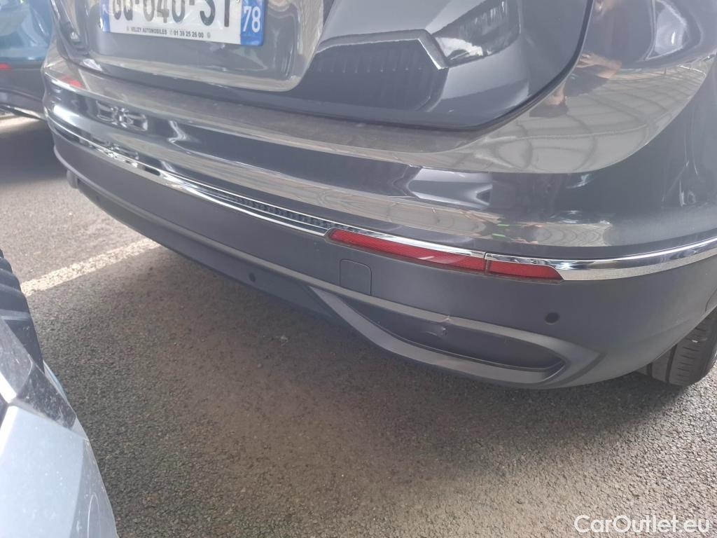  Volkswagen  Tiguan VOLKSWAGEN  / 2020 / 5P / SUV 2.0 TDI 150 DSG7 Life Business #20