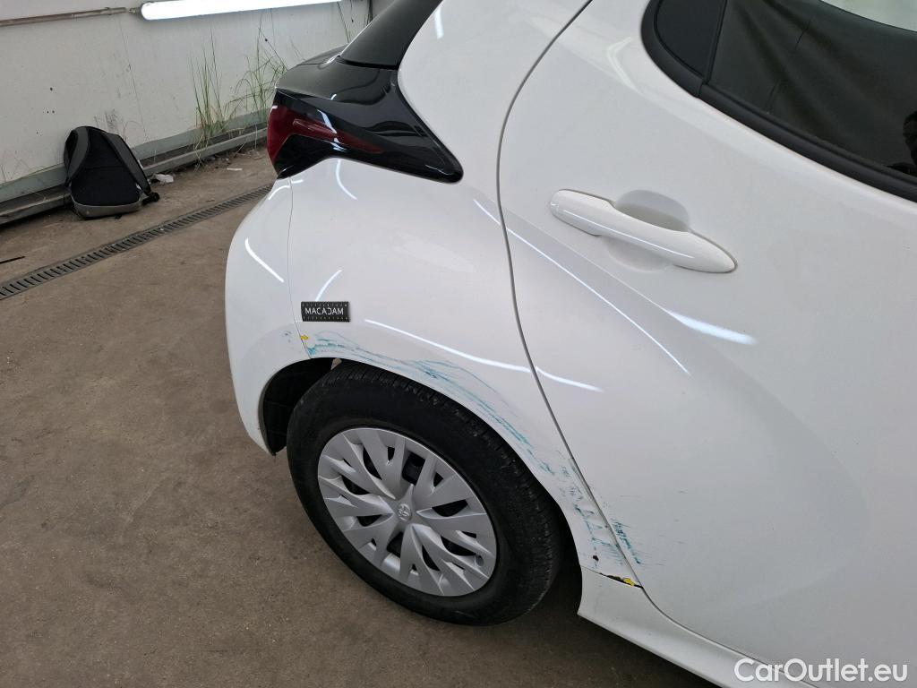  Toyota  Yaris TOYOTA  Hybride / 2019 / 5P / Berline Hybride 116h Dynamic Business Beyond Zer #1