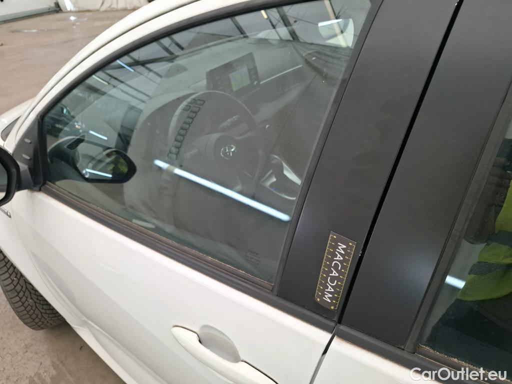  Toyota  Yaris TOYOTA  Hybride / 2019 / 5P / Berline Hybride 116h France Business Stage Acad #5