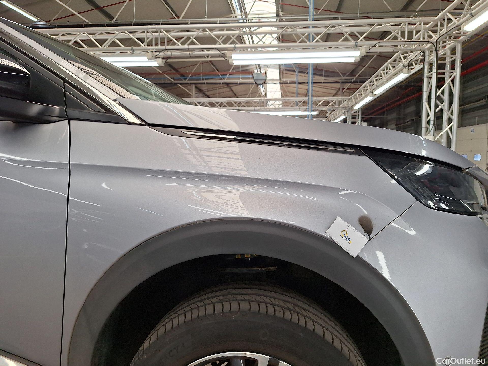  Peugeot  5008 Peugeot,  FL'20, Peugeot  1.5 BlueHDi 96kW S&S EAT8 Allure Pack #50