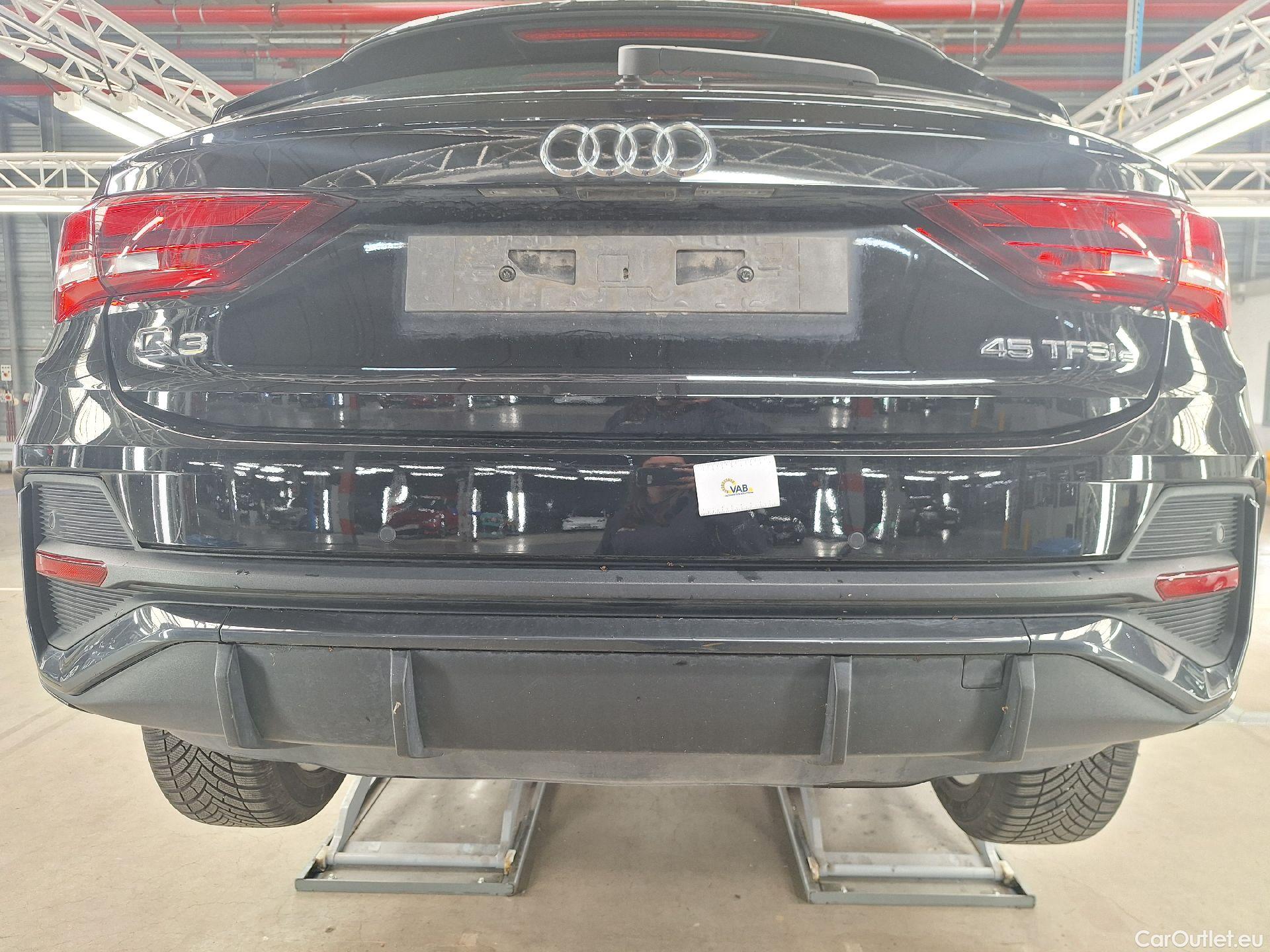  Audi  Q3 Audi,  SB '19 PHEV, Audi  Sportback 45 TFSI e S tronic 5d #20