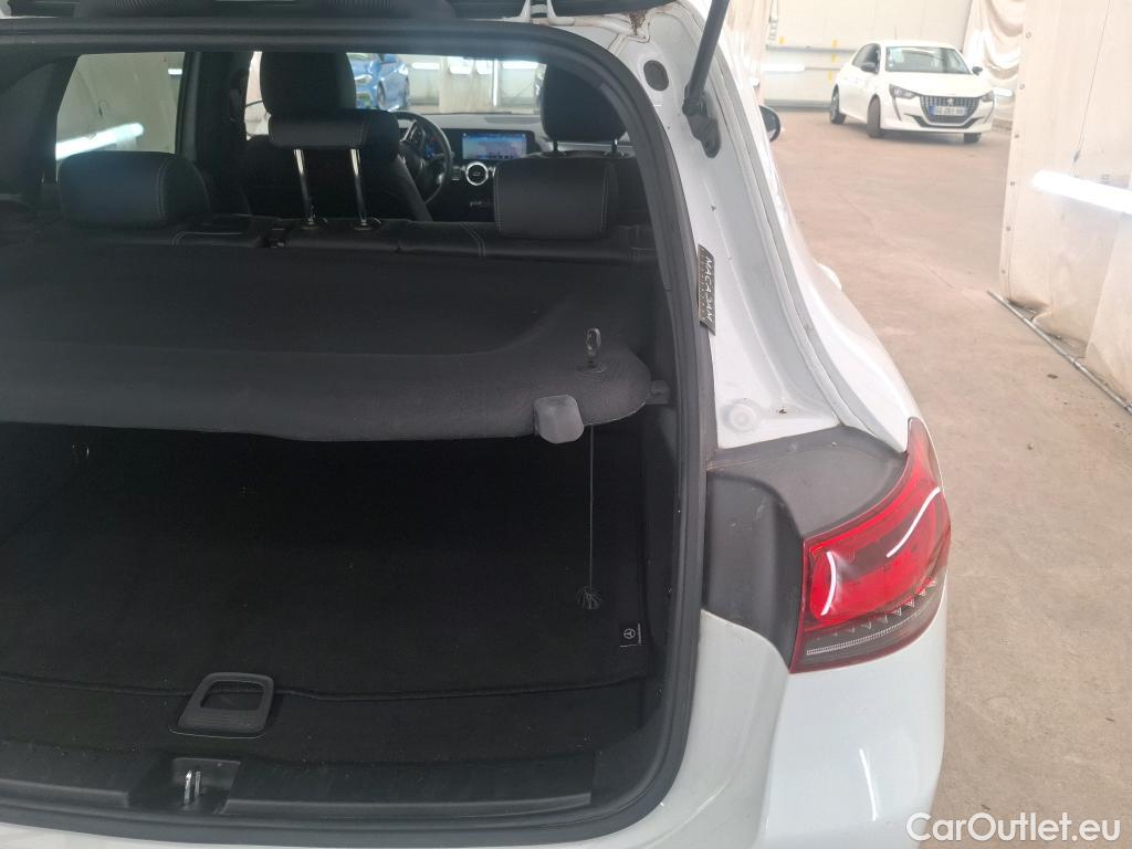  Mercedes  GLA MERCEDES-BENZ  / 2020 / 5P / SUV 2.0  200 D BUSINESS LINE DCT #15