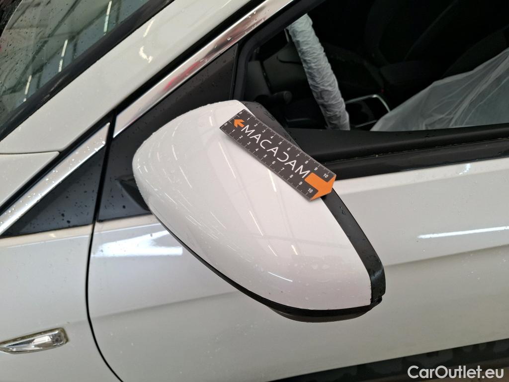  Opel   Grandland X Grandland X Elegance Business 1.5 130CV BVA8 E6d #1
