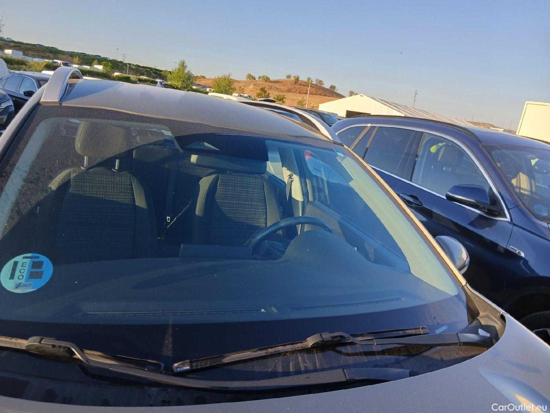  KIA  STONIC KIA  / 2017 / 5P / todoterreno 1.0 T-GDi 88kW (120CV) MHEV iMT Drive #8