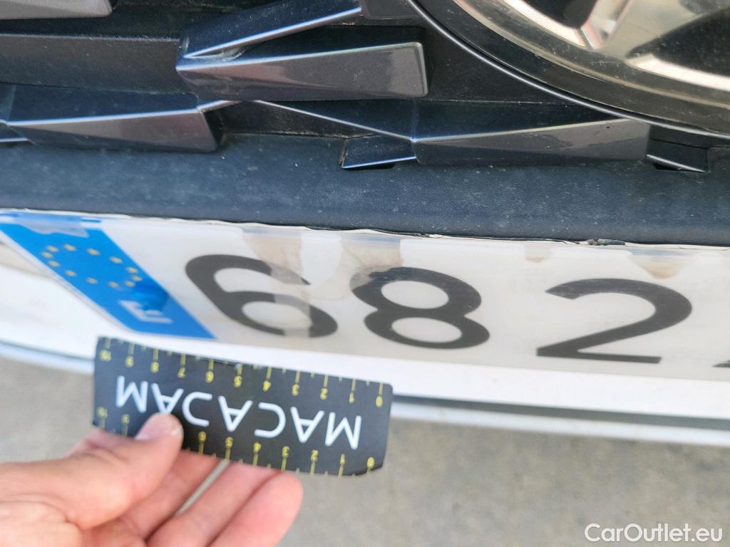  Hyundai   Ioniq HYUNDAI / 2019 / 5P / berlina con portón 1.6 GDI HEV Tecno DCT #35