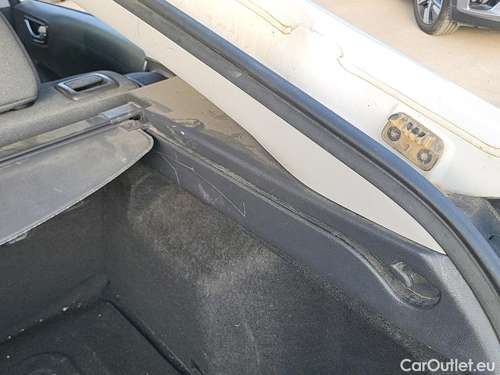  Hyundai   Ioniq HYUNDAI / 2019 / 5P / berlina con portón 1.6 GDI HEV Tecno DCT #17