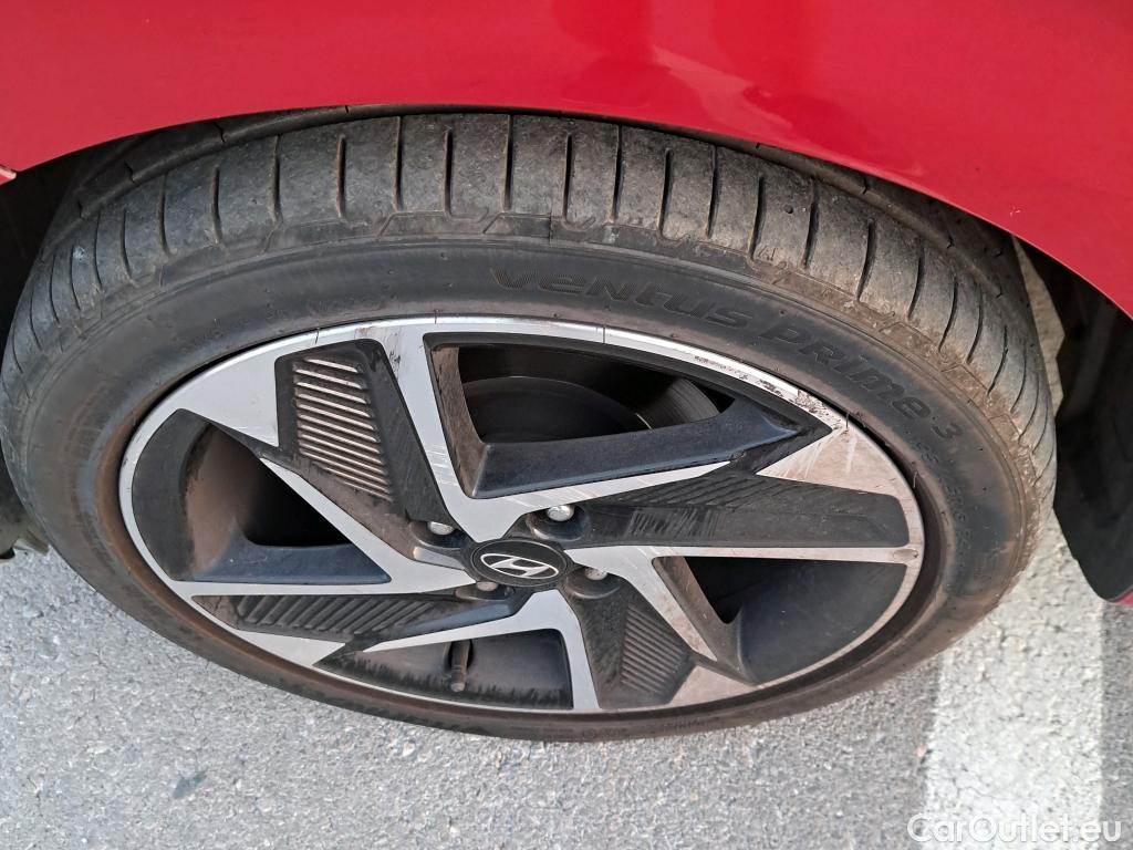  Hyundai  i10 HYUNDAI  / 2020 / 5P / berlina con portón 1.2 Tecno AT 2C #1