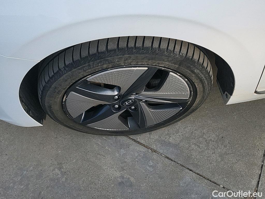  Hyundai   Ioniq HYUNDAI / 2019 / 5P / berlina con portón 1.6 GDI HEV Tecno DCT #5