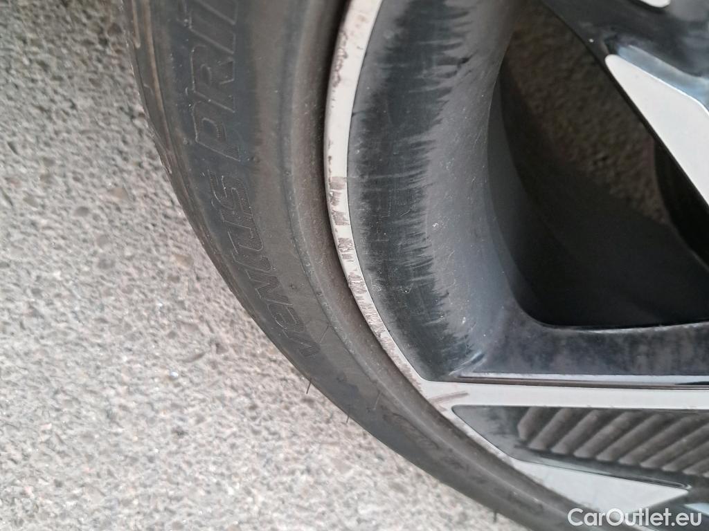  Hyundai  i10 HYUNDAI  / 2020 / 5P / berlina con portón 1.2 Tecno AT 2C #9