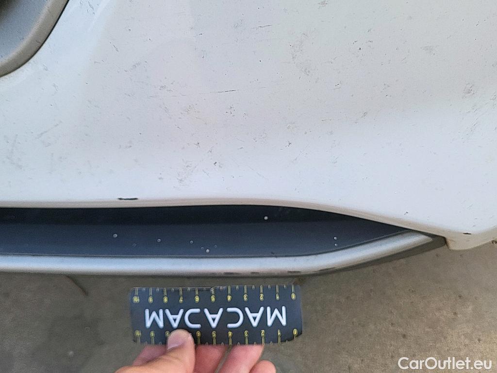  Hyundai   Ioniq HYUNDAI / 2019 / 5P / berlina con portón 1.6 GDI HEV Tecno DCT #10