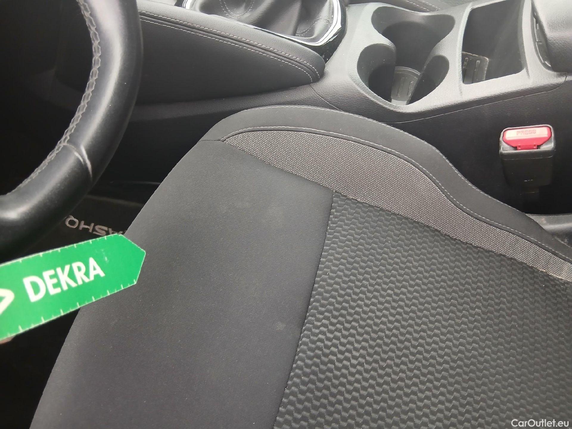  Nissan  Qashqai NISSAN  / 2017 / 5P / todoterreno DIG-T 103 kW (140 CV) E6D ACENTA #14