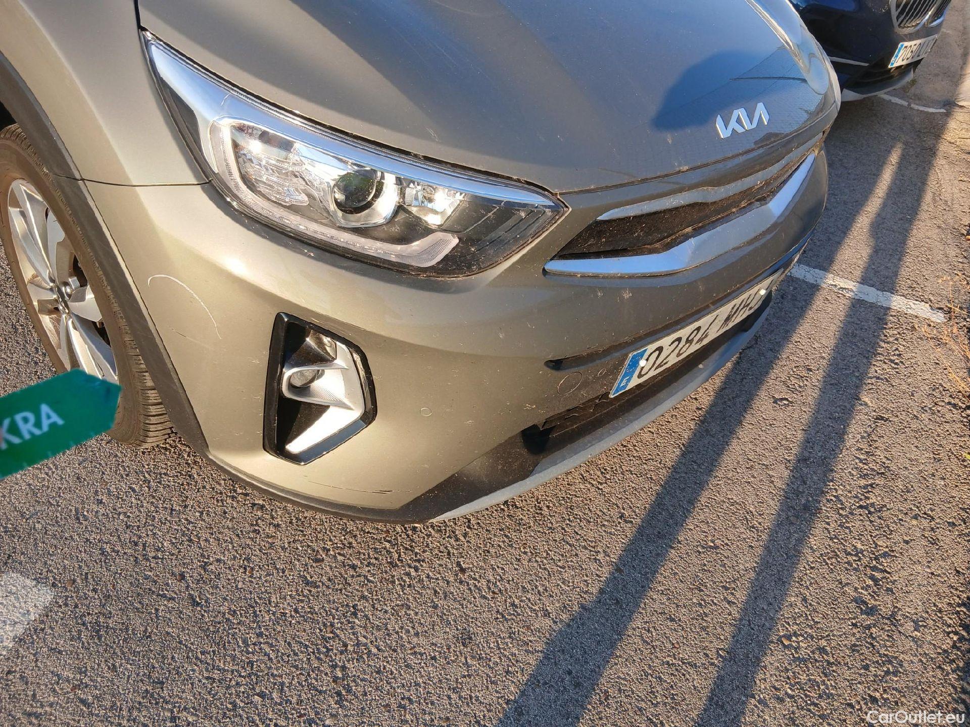  KIA  STONIC KIA  / 2017 / 5P / todoterreno 1.0 T-GDi 88kW (120CV) MHEV iMT Drive #5