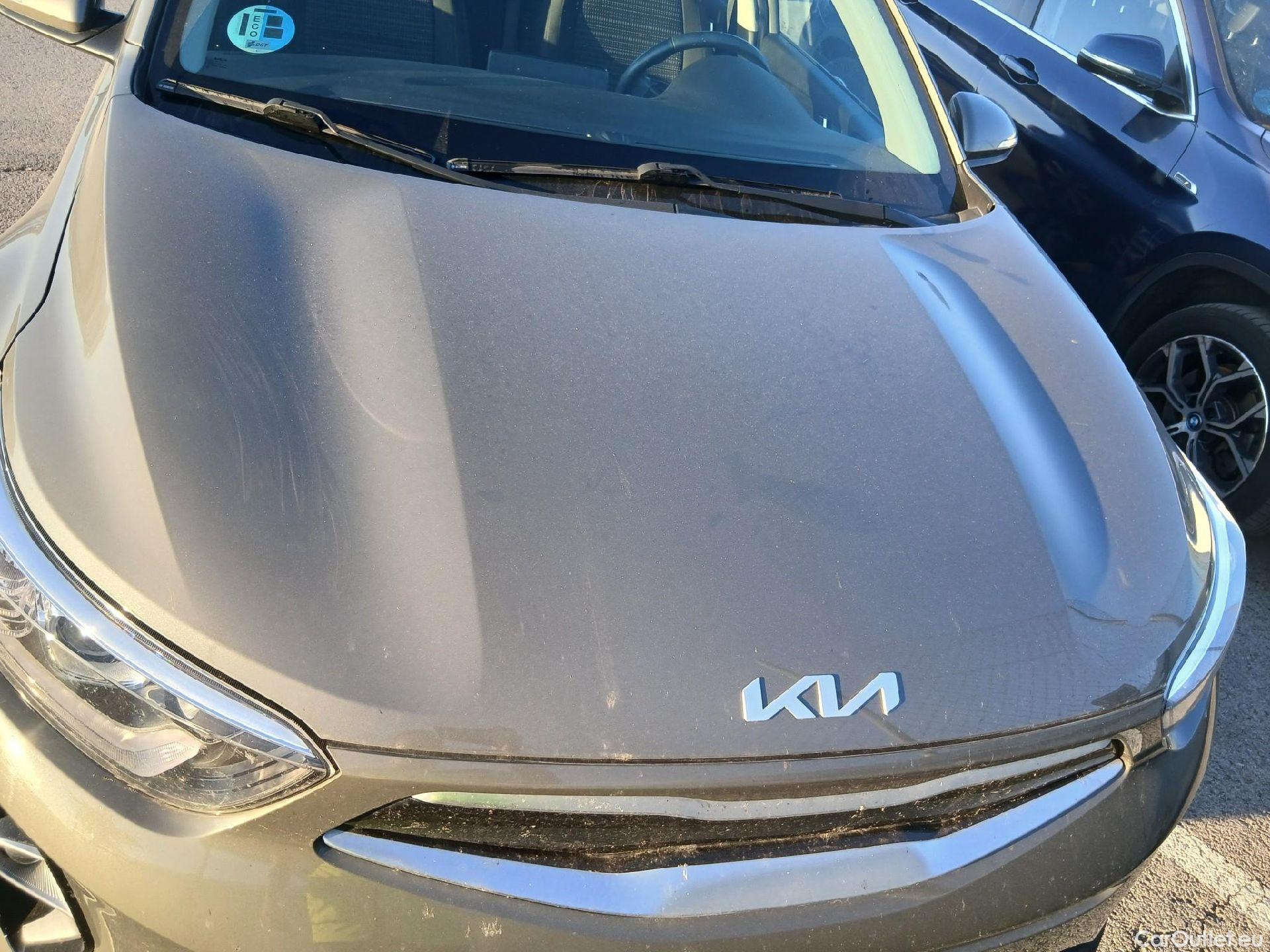  KIA  STONIC KIA  / 2017 / 5P / todoterreno 1.0 T-GDi 88kW (120CV) MHEV iMT Drive #7