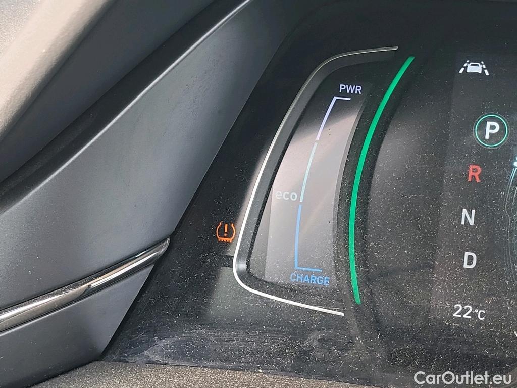  Hyundai   Ioniq HYUNDAI / 2019 / 5P / berlina con portón 1.6 GDI HEV Tecno DCT #39
