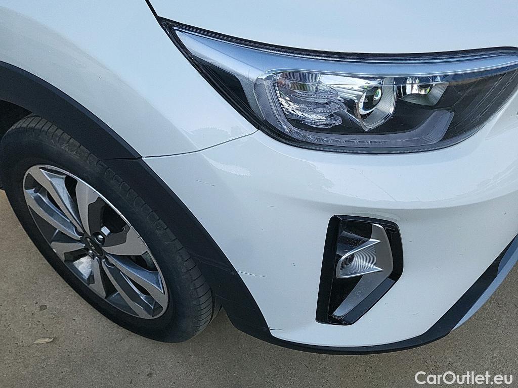  KIA  STONIC KIA  / 2017 / 5P / todoterreno 1.2 DPi 62kW (84CV) Concept #9