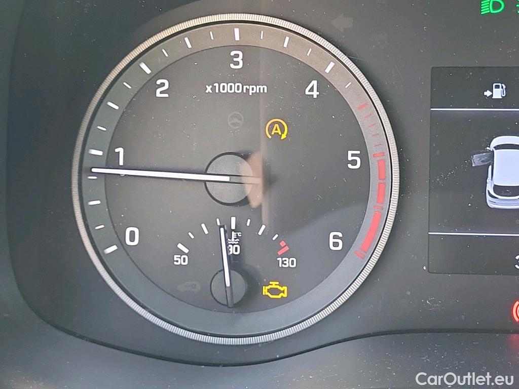  Hyundai  Tucson HYUNDAI  / 2018 / 5P / todoterreno 1.6 CRDI 85kW (116CV) 48V SLE 4X2(SP)(SL) #12