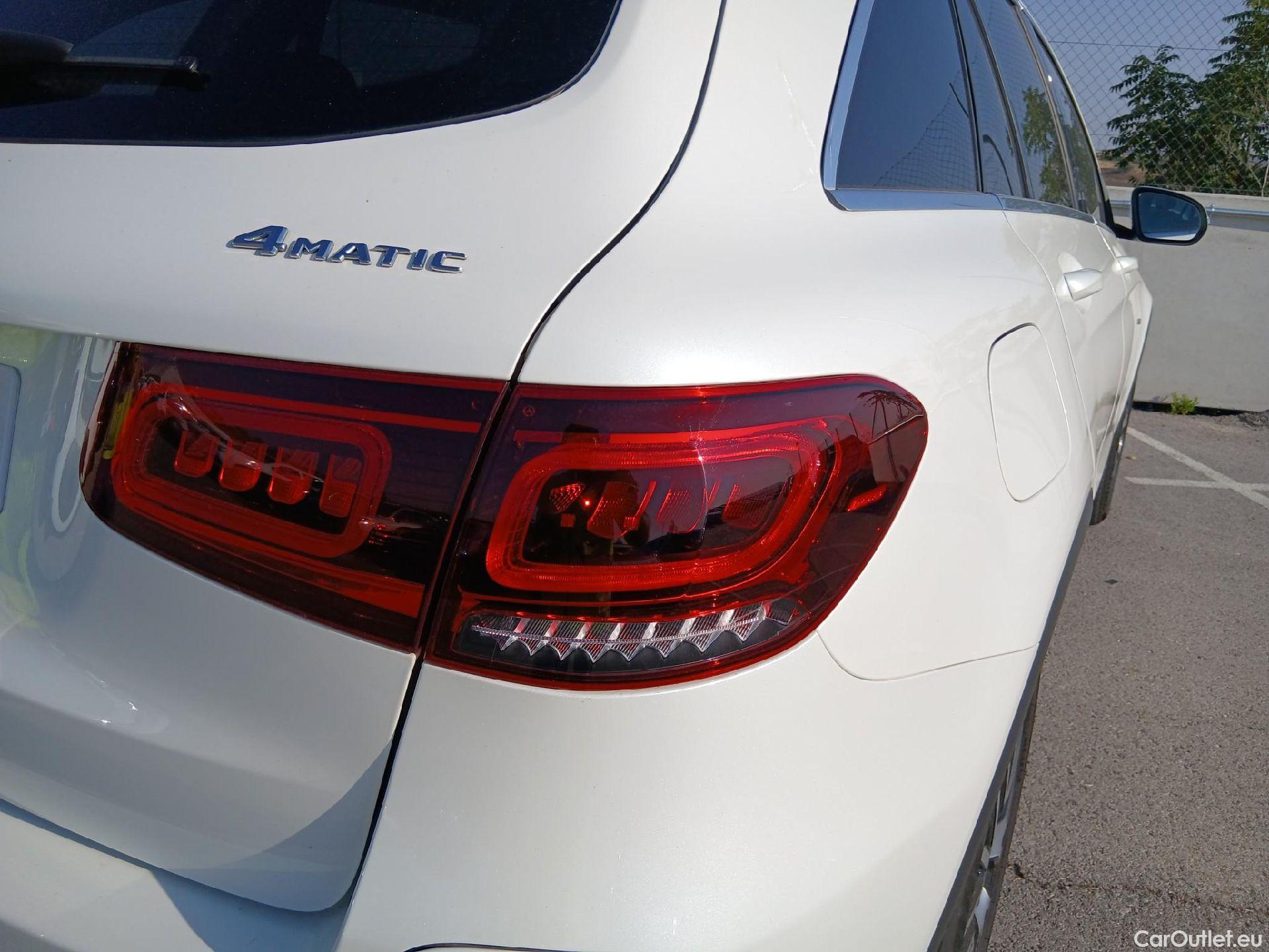  Mercedes  G-Klasee MERCEDES-BENZ Clase GLC / 2019 / 5P / todoterreno GLC 300 de 4MATIC #32