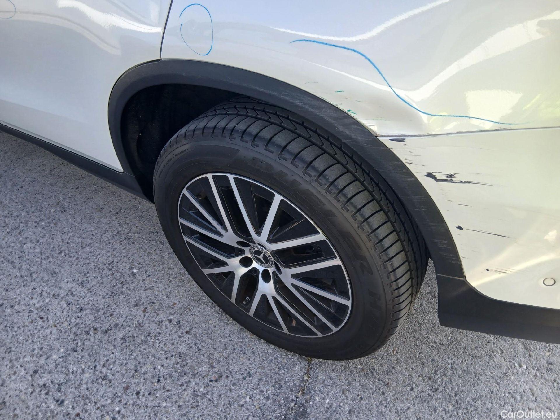  Mercedes  G-Klasee MERCEDES-BENZ Clase GLC / 2019 / 5P / todoterreno GLC 300 de 4MATIC #23