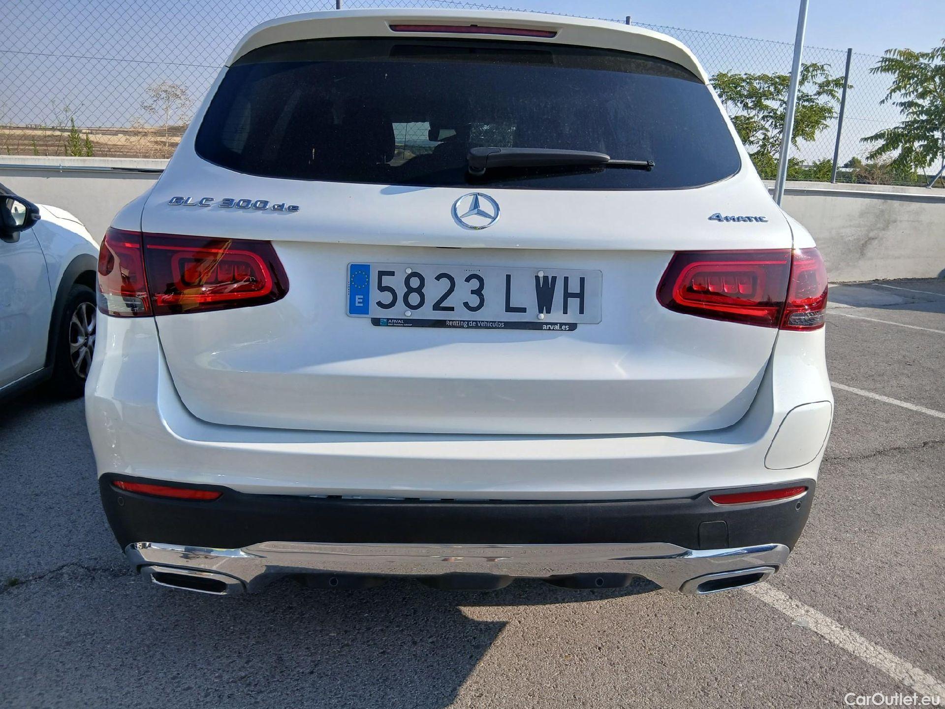  Mercedes  G-Klasee MERCEDES-BENZ Clase GLC / 2019 / 5P / todoterreno GLC 300 de 4MATIC #24