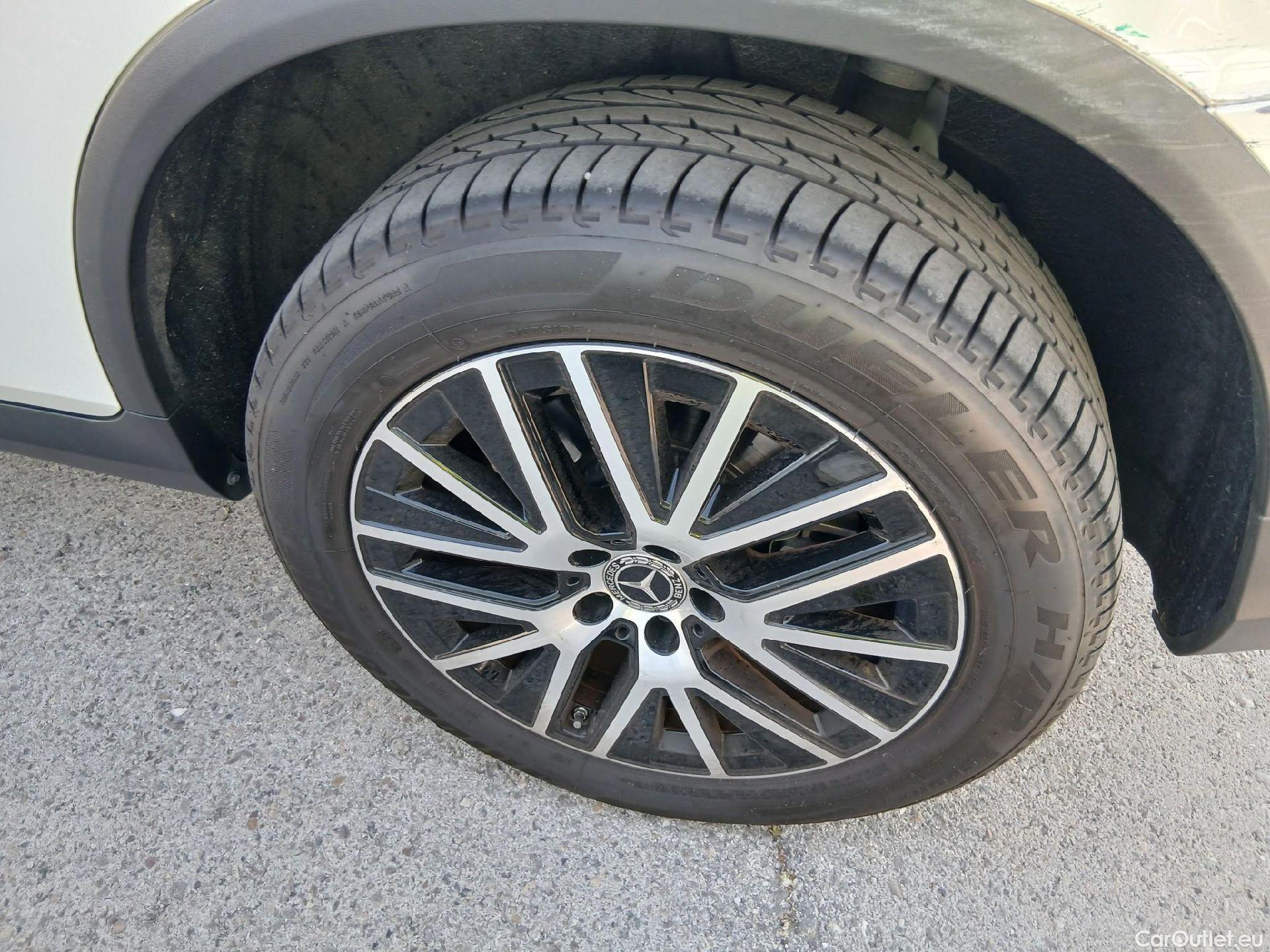  Mercedes  G-Klasee MERCEDES-BENZ Clase GLC / 2019 / 5P / todoterreno GLC 300 de 4MATIC #38