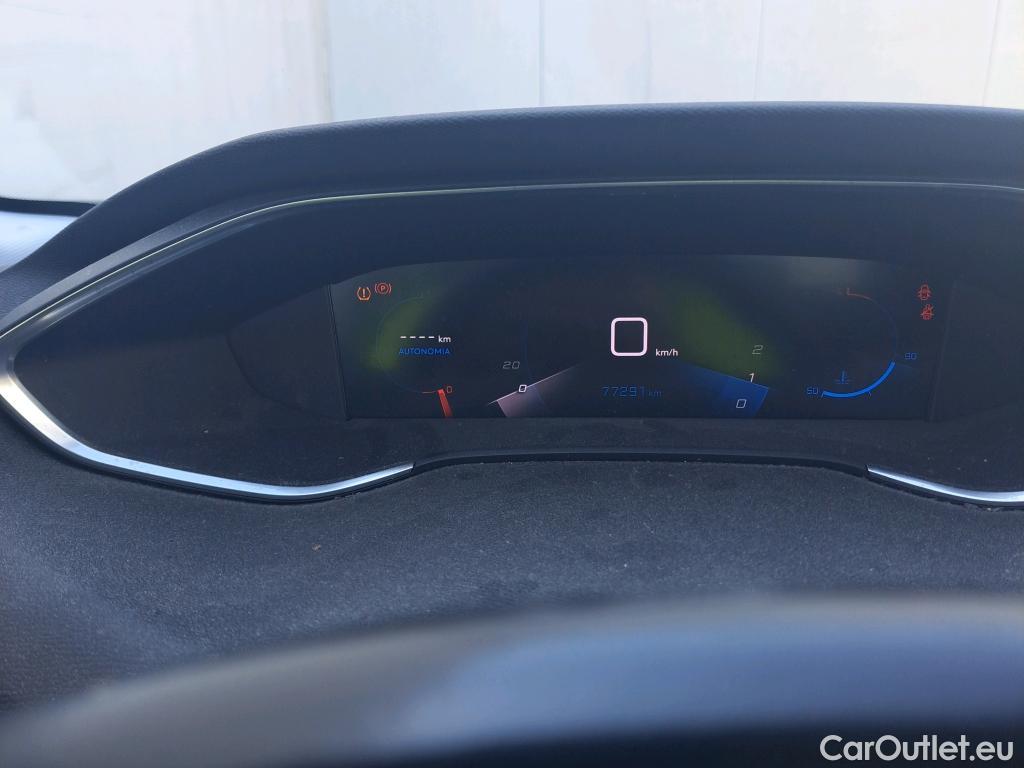  Peugeot  308 PEUGEOT  / 2017 / 5P / berlina con portón 5p Active Pack PureTech 110 S&S (AC) #58