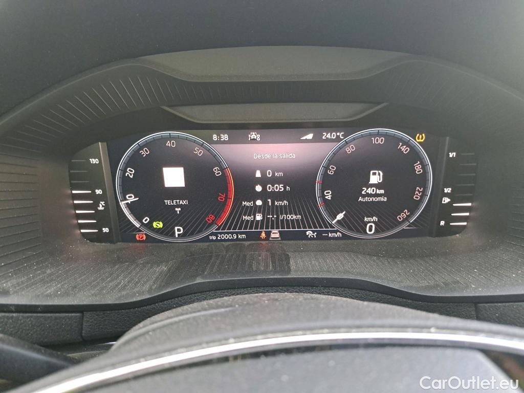  Skoda  Karoq SKODA  / 2021 / 5P / todoterreno 1.5 TSI 110kW (150CV) DSG ACT Ambition #25