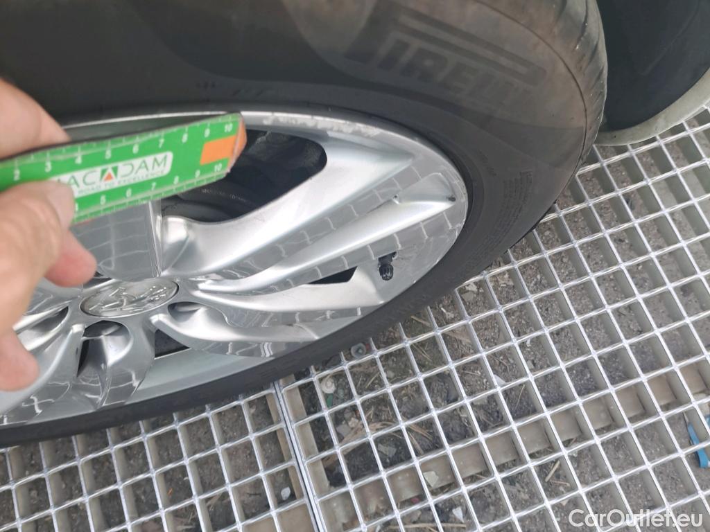  Peugeot  308 PEUGEOT  / 2017 / 5P / berlina con portón 5p Active Pack PureTech 110 S&S (AC) #22