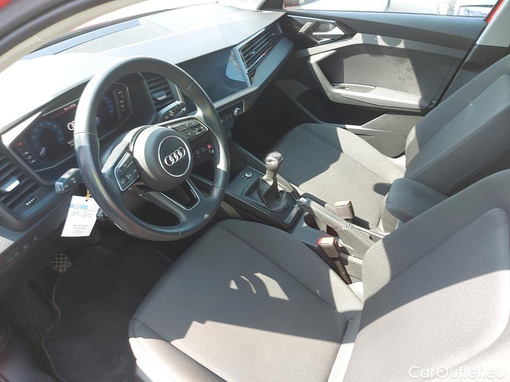  Audi  A1 Sportback AUDI A1 / 2018 / 5P / berlina con portón Sportback S line 30 TFSI 81kW (116CV) (AC) #15