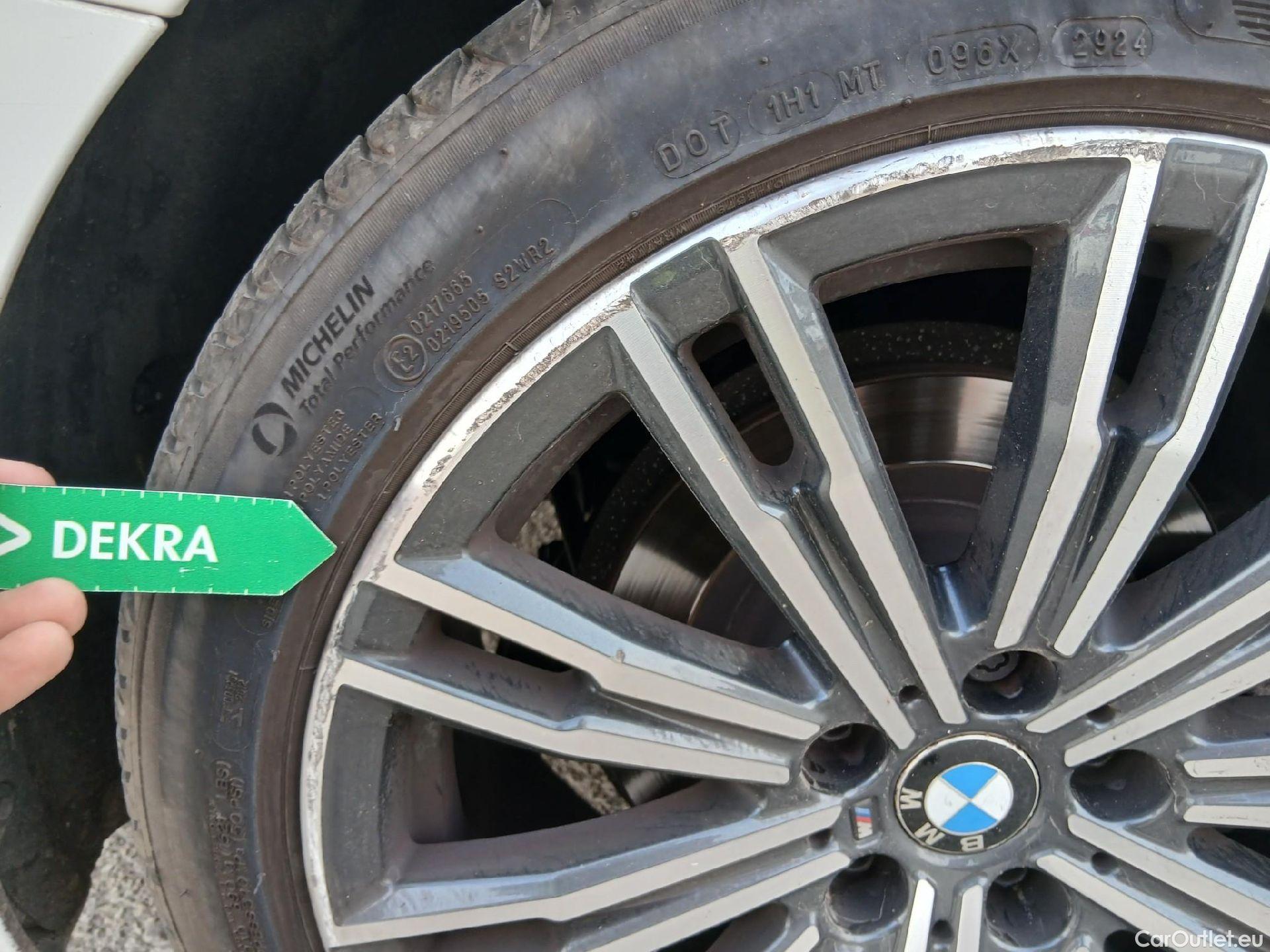  Bmw  Serie 3 BMW  / 2018 / 4P / sedán 320i Auto. # ACABADO M SPORT# #13