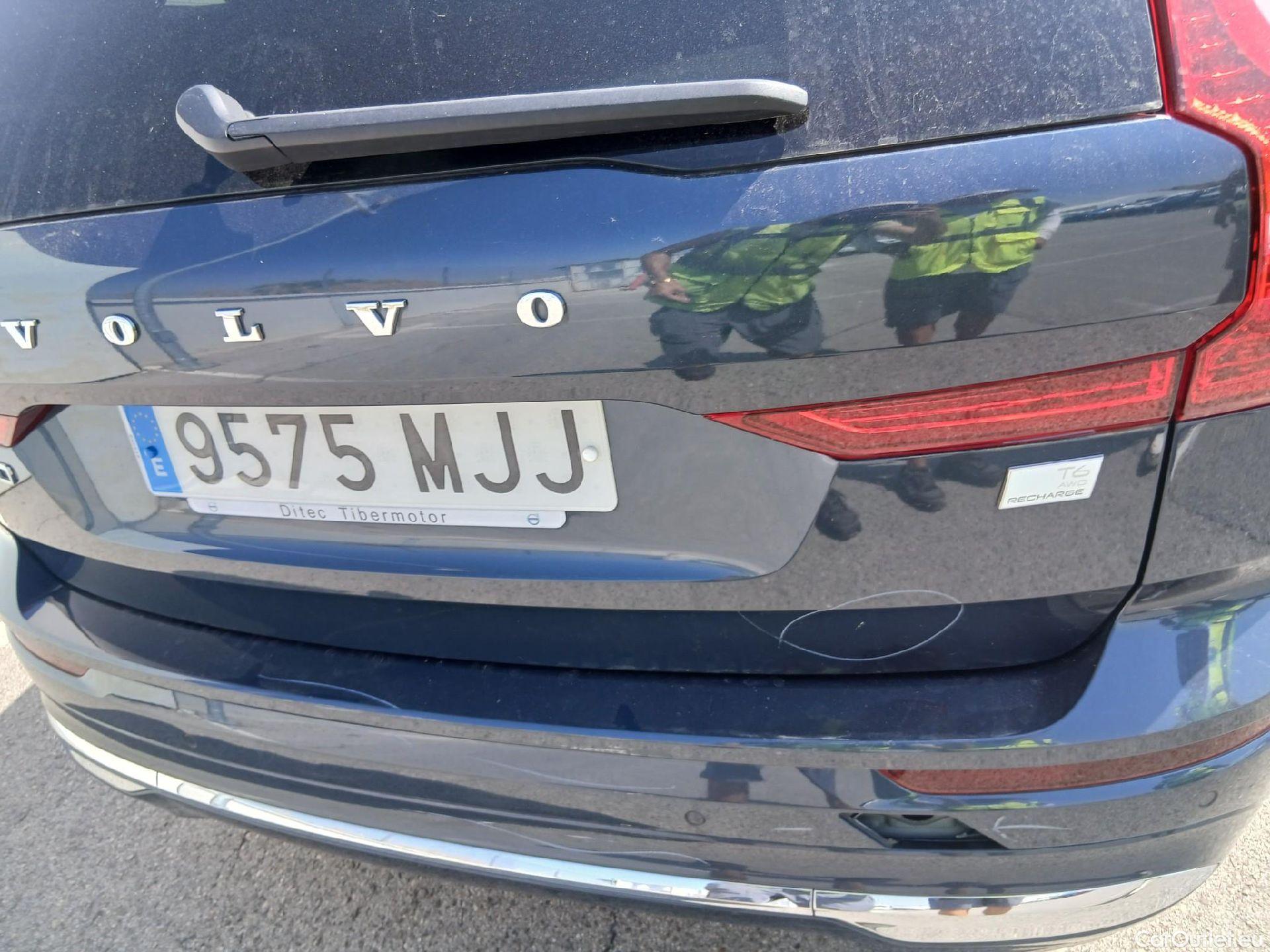  Volvo  XC60 VOLVO  2.0 T6 AWD Recharge Plus Dark Auto #18